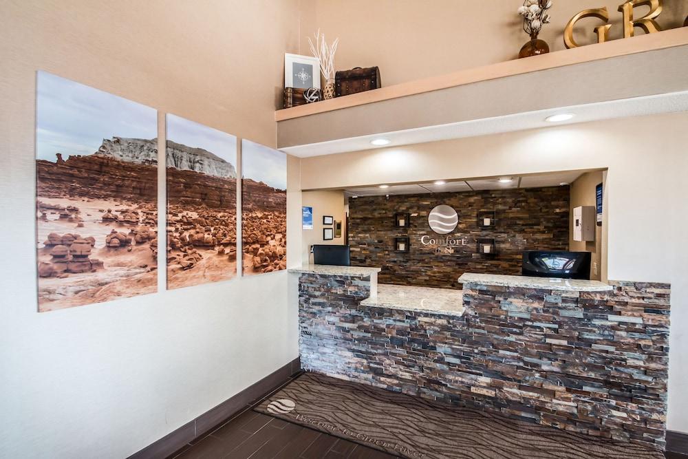 Comfort Inn Green River National Park Area Exterior photo