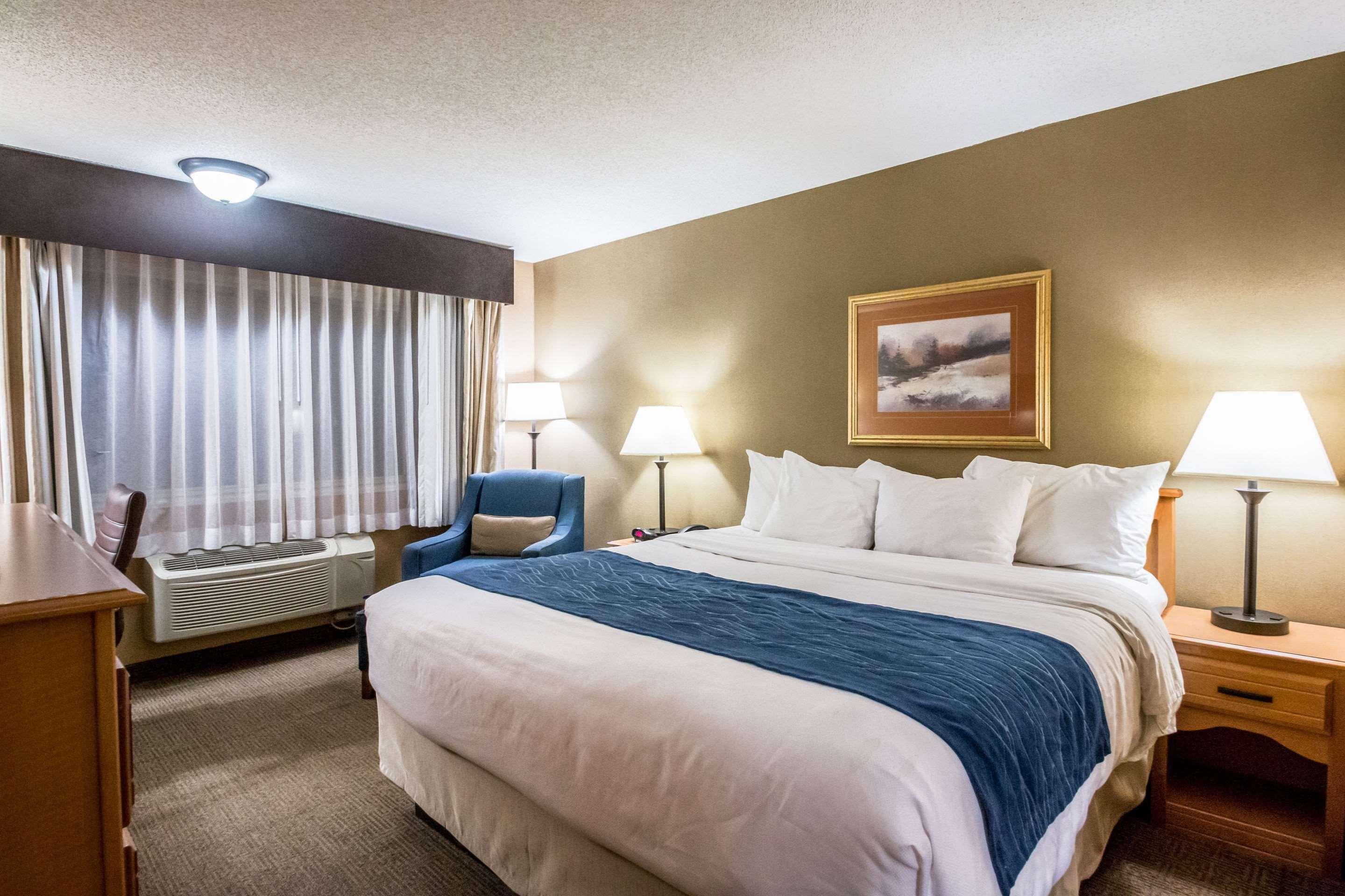 Comfort Inn Green River National Park Area Exterior photo