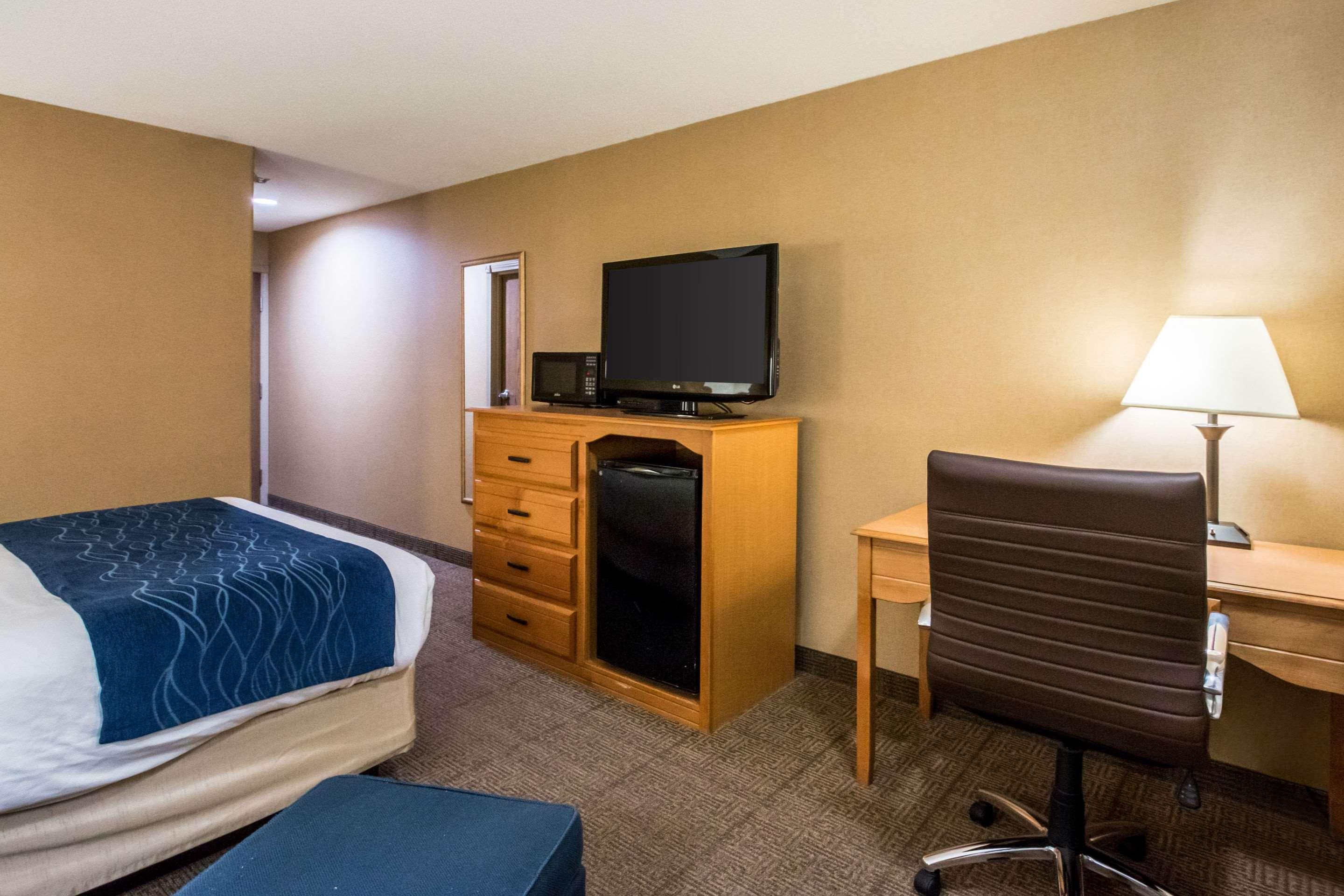 Comfort Inn Green River National Park Area Exterior photo