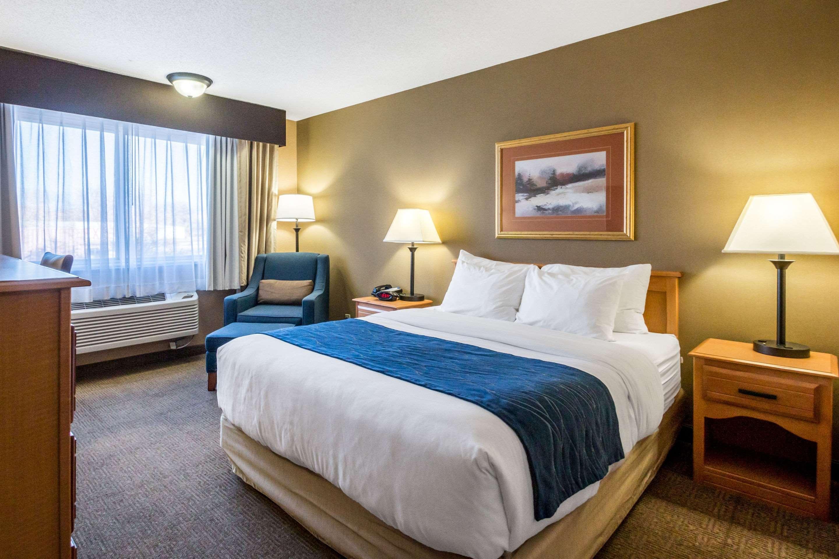 Comfort Inn Green River National Park Area Exterior photo