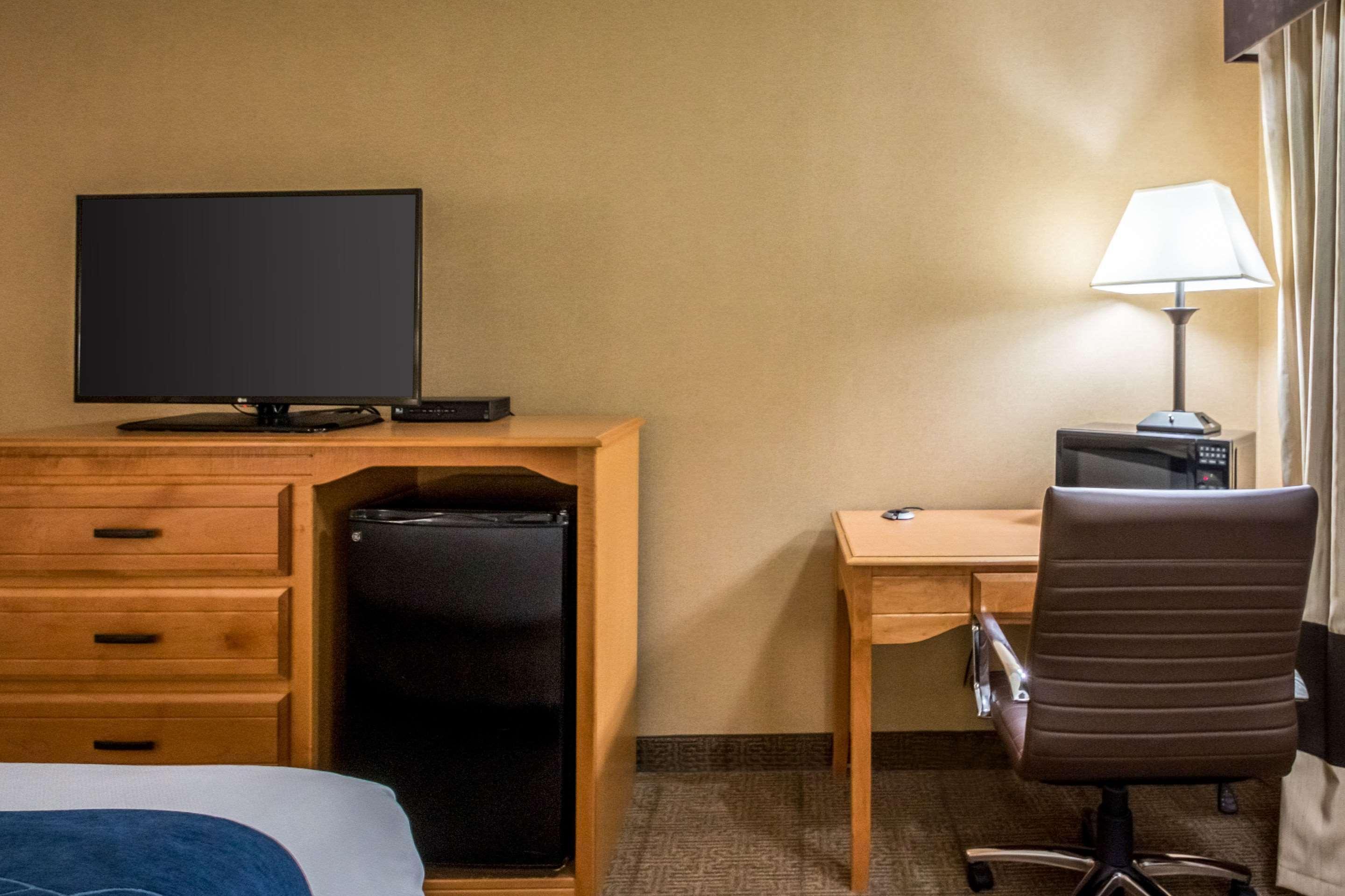 Comfort Inn Green River National Park Area Exterior photo