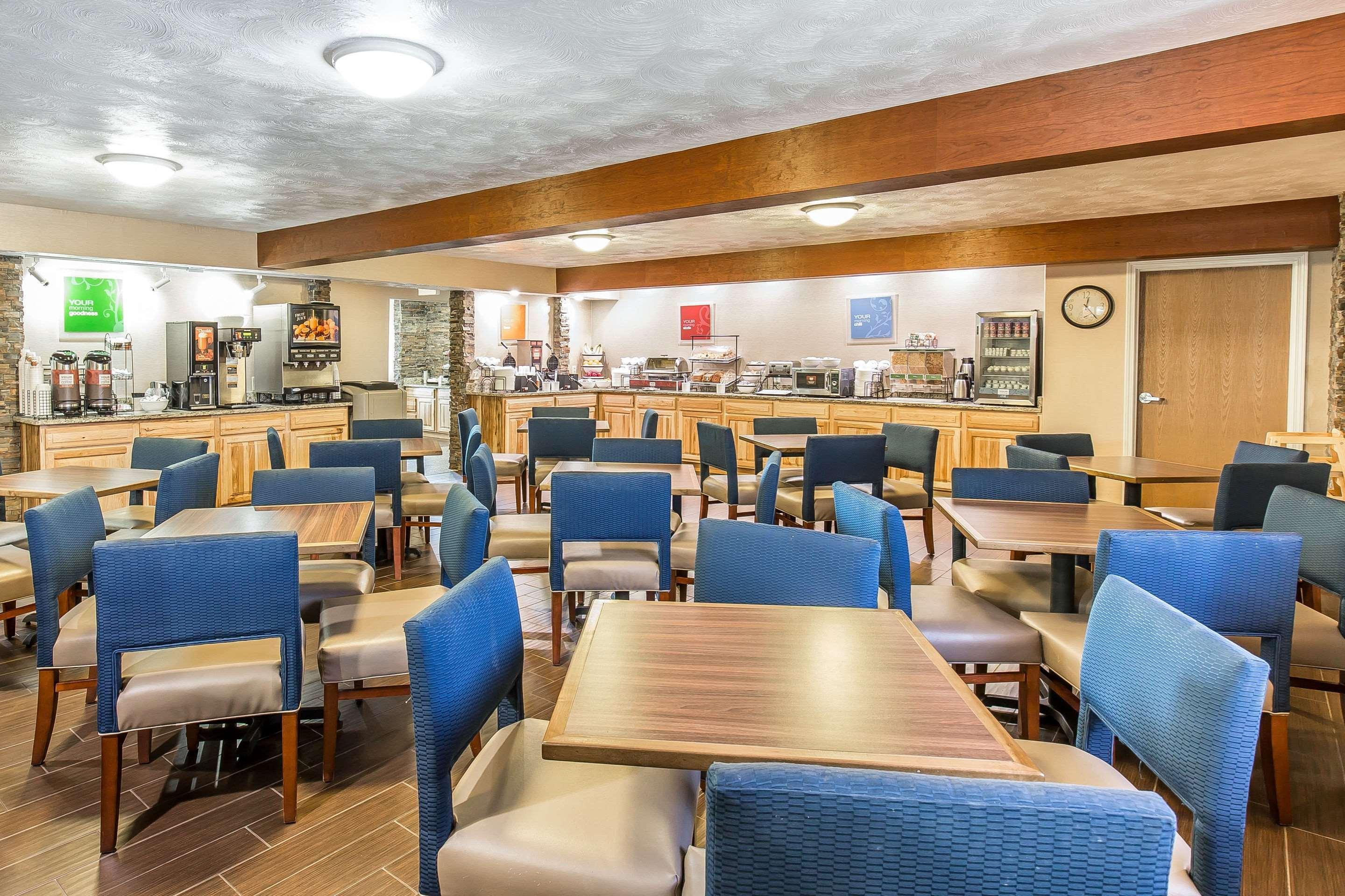 Comfort Inn Green River National Park Area Exterior photo