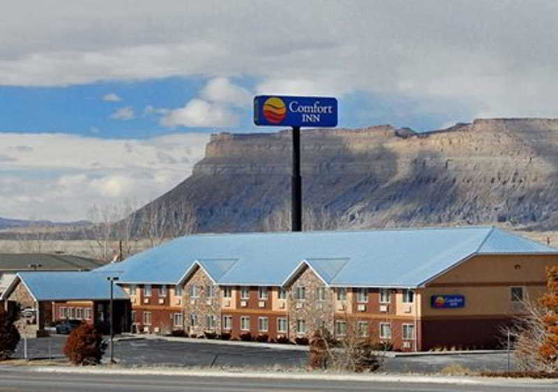 Comfort Inn Green River National Park Area Exterior photo